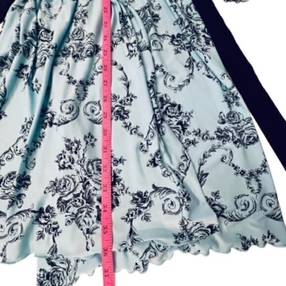 Beautiful Teal Black Floral Robe Linea Donatella S/M COTTAGECORE Shabby Chic EUC - Picture 9 of 13